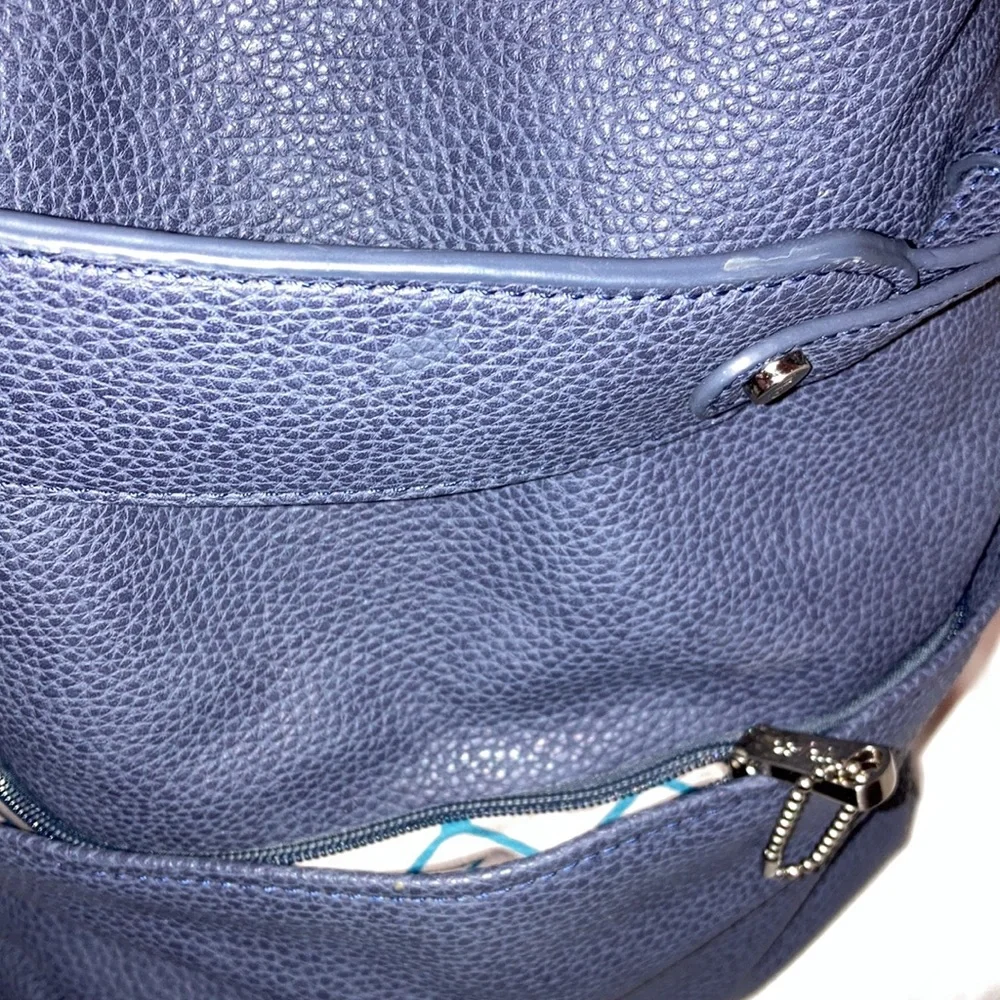 Handbag - Picture 3 of 3